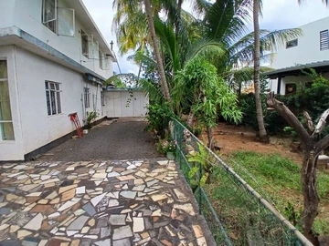 8 Bedroom House