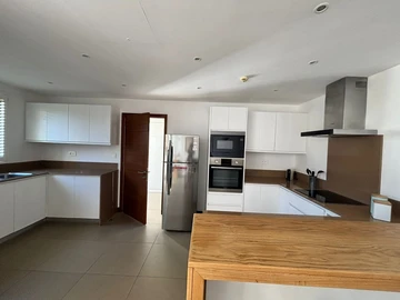 3 Bedroom Townhouse, Duplex