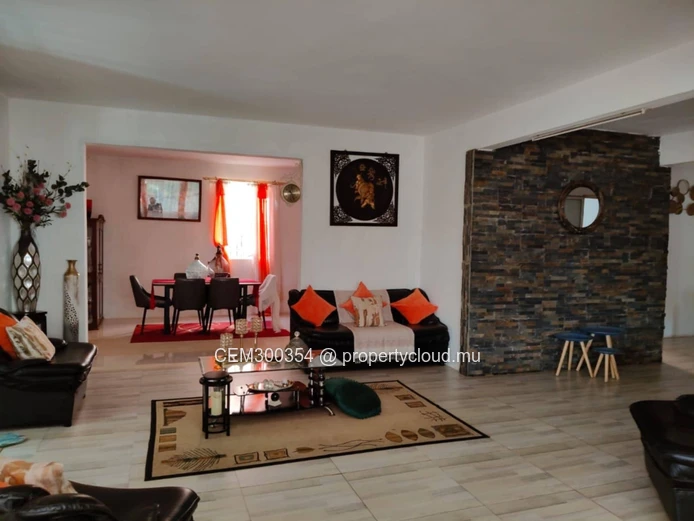 FOR SALE – House in Morcellement La Cocheyle, Baie du Tombeau