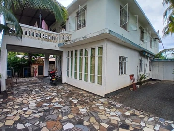 8 Bedroom House