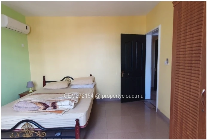 Villa for Sale – 8 Bedrooms, 259 m², Flic en Flac, West