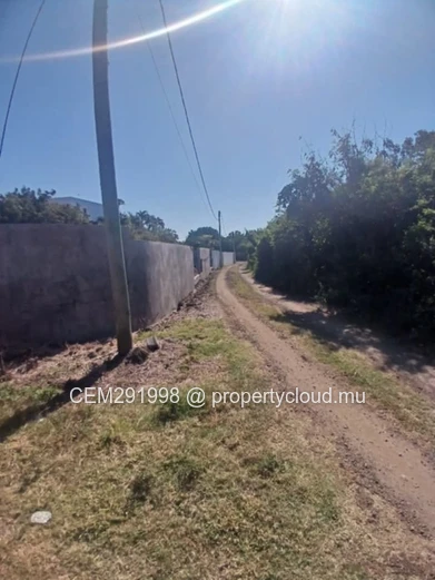 25 Perches Residential Land For Sale – Grand Gaube