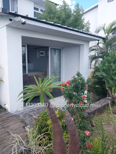 4-bedroom family villa with swimming pool for sale – Village des Pêcheurs, Rivière Noire