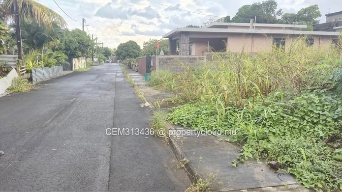 7 Perches Residential Land for Sale – Plaine Magnien 