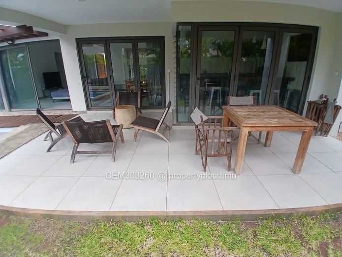 Villa for Sale in Domaine St Louis Pailles