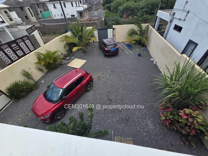 Elegant & Modern 4-bedroom Villa for Sale in Grand Gaube
