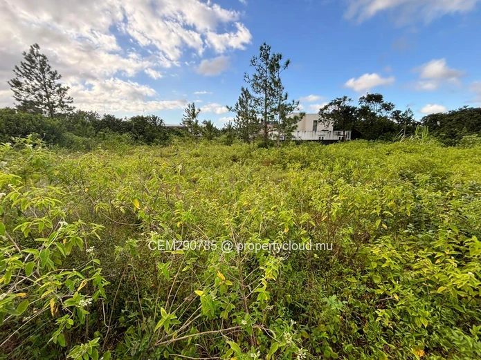 Residential Plot for Sale in Pinewood Garden Wooton