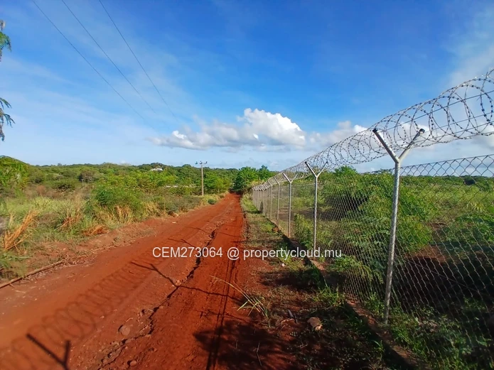 Agricultural Land for Sale – Large Plot in St Joseph, Arsenal, Terre Rouge