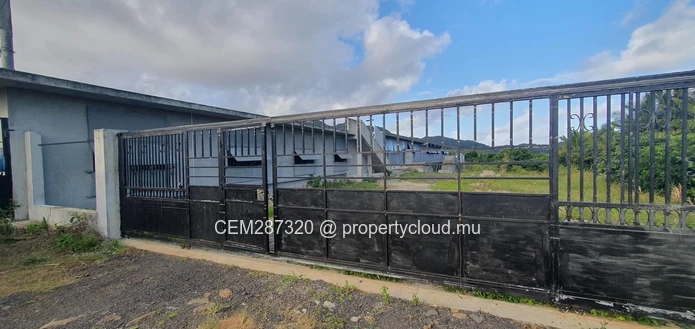 Fully Equipped Poultry Farm For Sale – La Martinière, Chamouny 