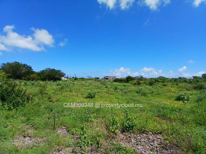 For Sale – Prime Land in Pereybere