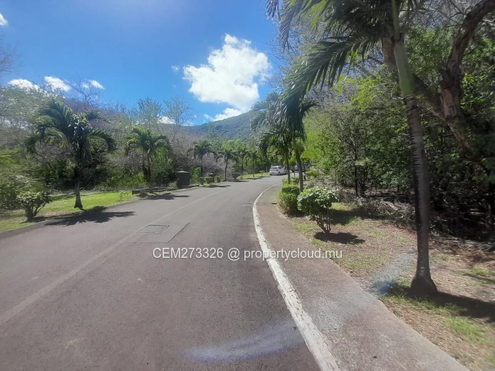 Residential Land for Sale – Domaine St Louis, Pailles