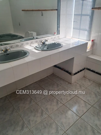 3 Bedrooms House with Pool for Sale – Trou d'Eau Douce 