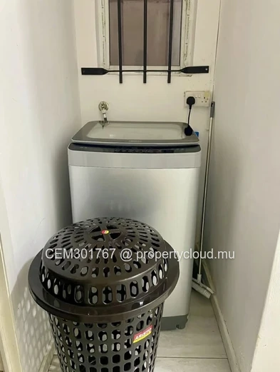 Tastefully furnished 3-bedroom ground floor apartment in the heart of Pereybere