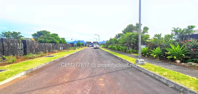 Land for sale in the gated morcellement of Aurea-Bois de Natte