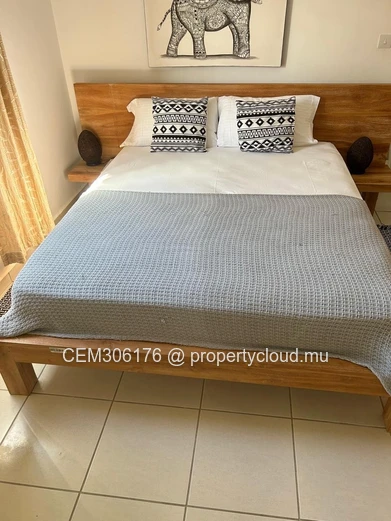 Elegant 3-Bedroom Apartment for Rent in Flic en Flac – Comfort, Security & Serenity 