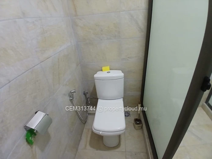  2 Chambres Appartement Meublé à Louer – Mont Choisy 