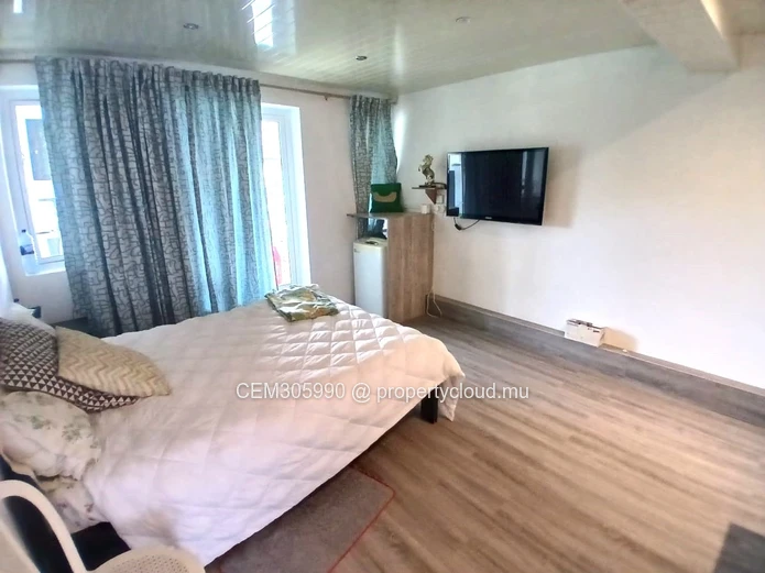 Furnished 2-Bedroom Apartment for Rent – Grand Baie 