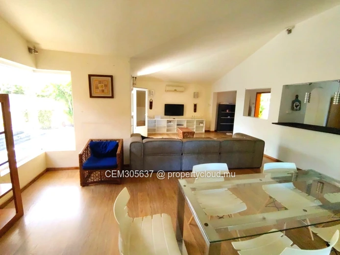 Villa for Sale – Les Multipliants, Petite Rivière Noire 4 Bedrooms 