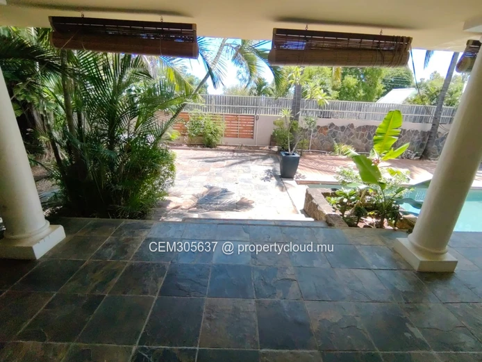 Villa for Sale – Les Multipliants, Petite Rivière Noire 4 Bedrooms 