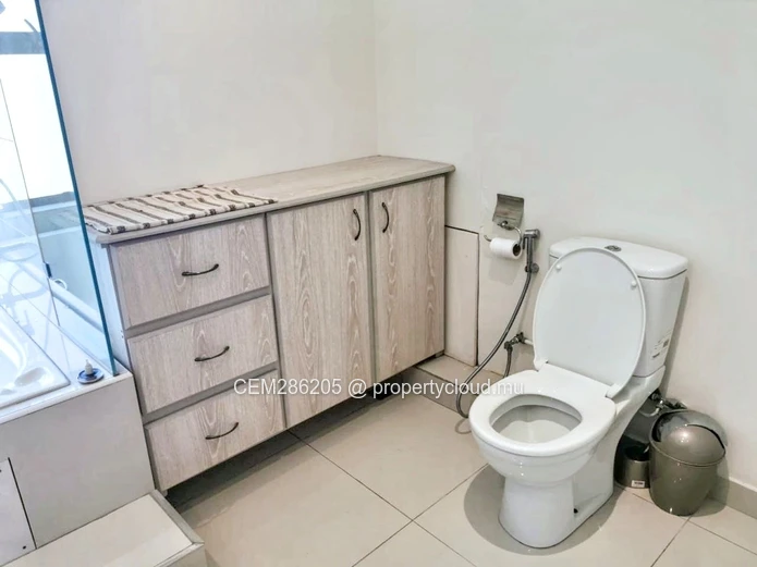 Elegant 3-Bedroom Apartment with Sea & Mountain View’s For Rent in Phoenix