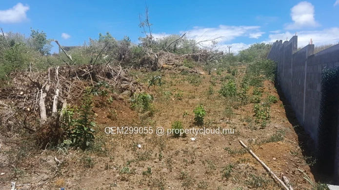 28 perches Residential Land for Sale in Calodyne