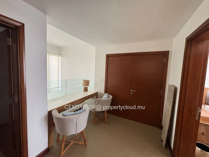 FOR SALE, Elegant Coastal Townhouse | Sea View | Accessible to Foreign Buyers