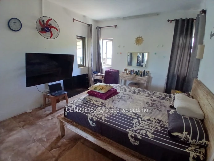Individual villa for sale in chemin vingt pieds, Grand Baie