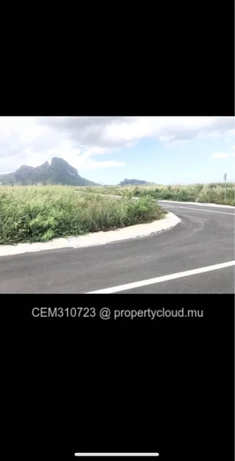 Residential Land for Sale – Lotissement Pierrefonds, 9.66 Perches