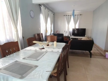 8 Bedroom Villa