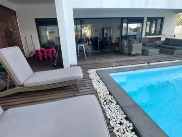 5 Bedroom Villa