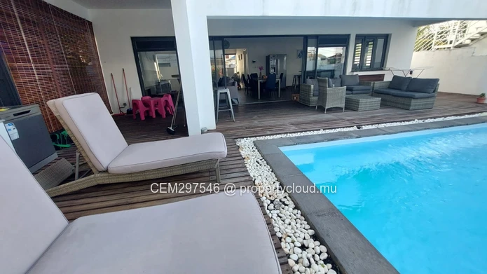 Fully Furnished modern spacious villa with pool for rent in Trou aux Biches