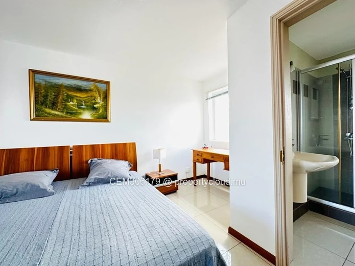 Refined 3-Bedroom Villa with a Swimming Pool for Rent in Grand Bay