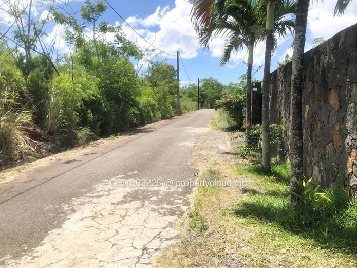 18.46 Perches Residential Land for Sale in Balaclava