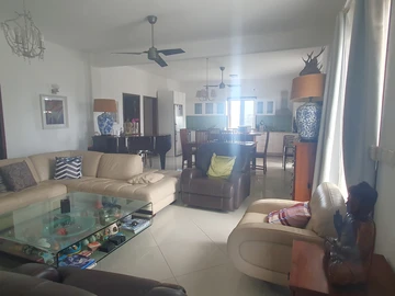 18 Bedroom House