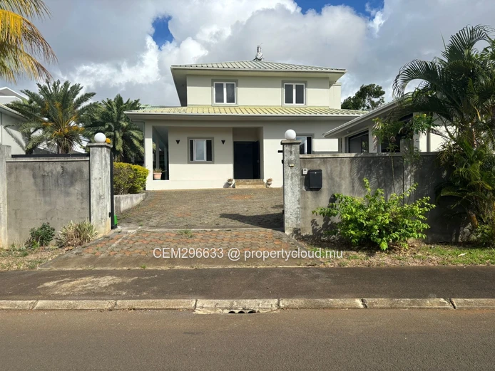 Two Charming Houses for Sale in Beau Bassin – Perfect for Family or Investment