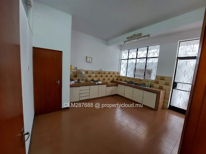 House For Sale In  ward 4 Port Louis 
