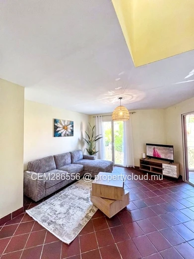 Charming Individual House With a Pool For Rent in Baie Tombeau 