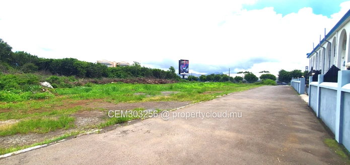 Terrain commercial à vendre – 44 Perches, Phoenix