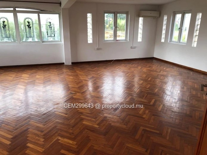  Commercial Space for Rent in the Heart of Mauritius – St. Paul, Vacoas