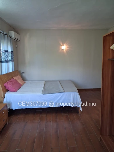 Beachfront Apartment for Rent – Flic en Flac | 2 Bedrooms 