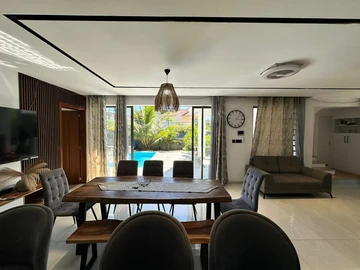4 Bedroom Villa