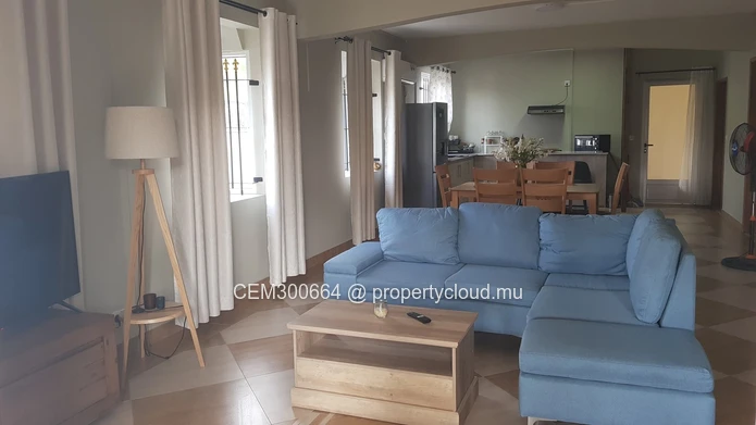  Furnished ground-floor apartment for rent – Trou aux Biches