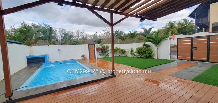 Furnished Villa with Private pool for Rent in Flic en Flac
