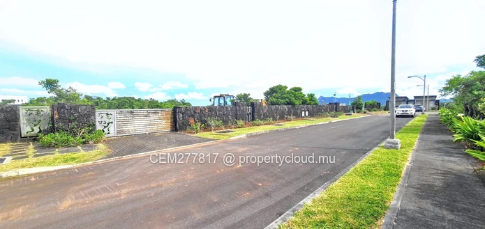 Land for sale in the gated morcellement of Aurea-Bois de Natte