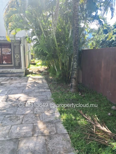 3 Bedrooms House with Pool for Sale – Trou d'Eau Douce 