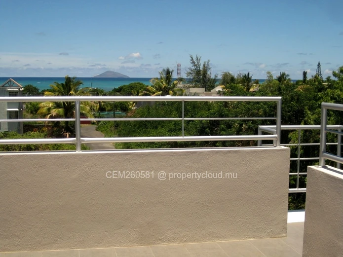 Big Family Villa for sale in Grand-Gaube