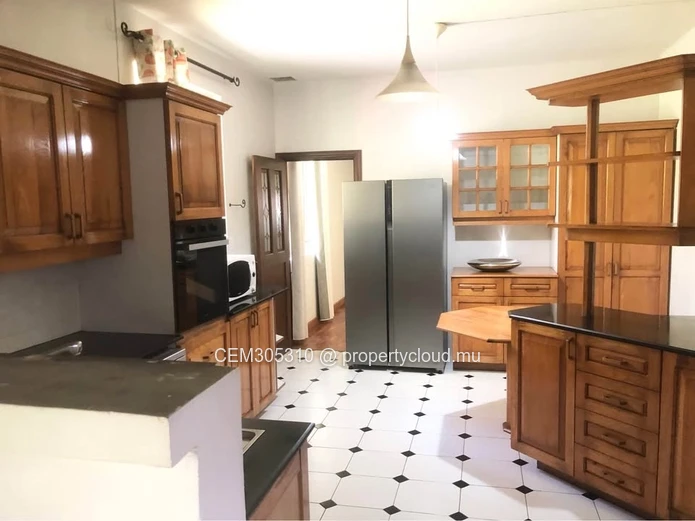 Elegant House for Rent in Floréal – Spacious Property in a Prime Residential Location