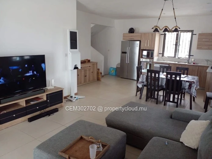 Modern 4-Bedroom Fully Furnished Villa with Pool for sale  – Grand Baie