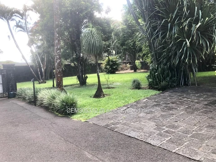 Elegant House for Rent in Floréal – Spacious Property in a Prime Residential Location