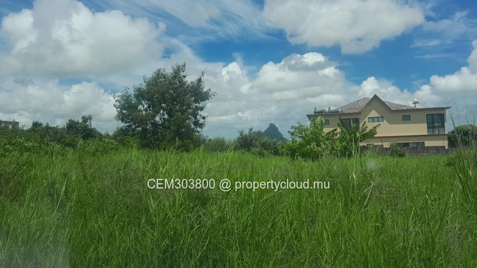 1-Arpent Land for Sale in Solferino, Vacoas 